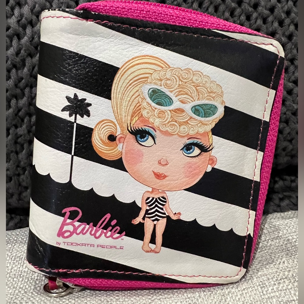 Rare Barbie 50th Anniversary 100% leather small wallet